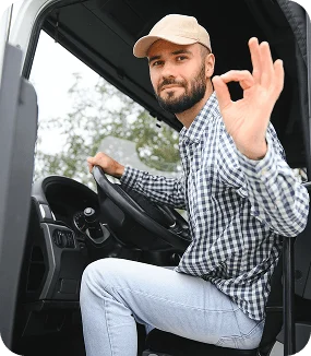 водитель покажывает жест ok